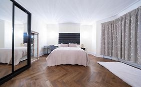 Hyde Park Serviced Rooms